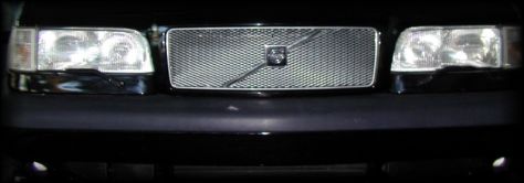 Mesh grille with Volvo logo