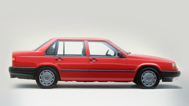 Volvo 940 Saloon