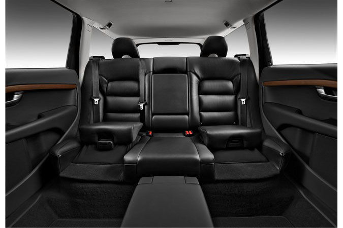 Booster deals seat volvo